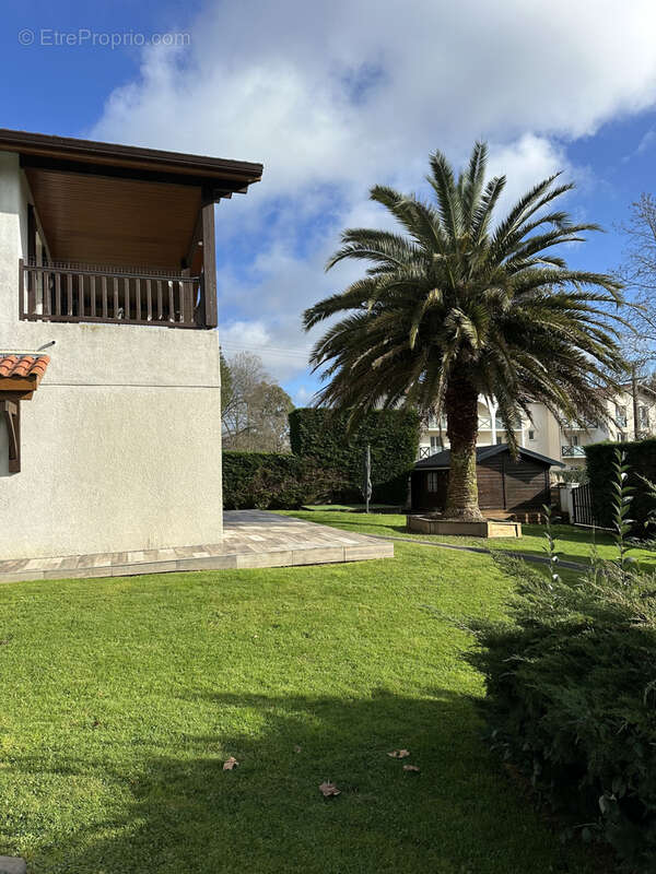 Maison à URT