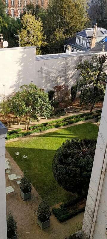 Appartement à PARIS-7E