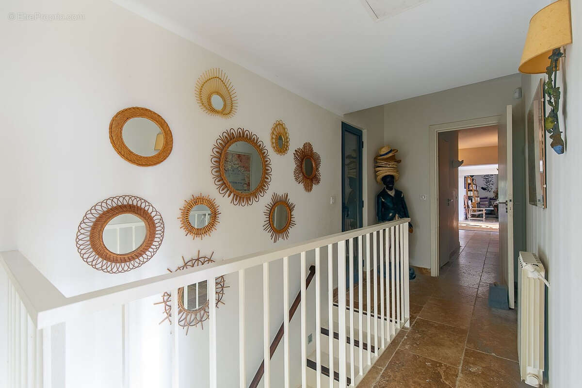 Maison à LE CASTELLET