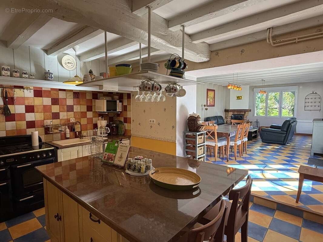 Maison à SAINT-SATURNIN