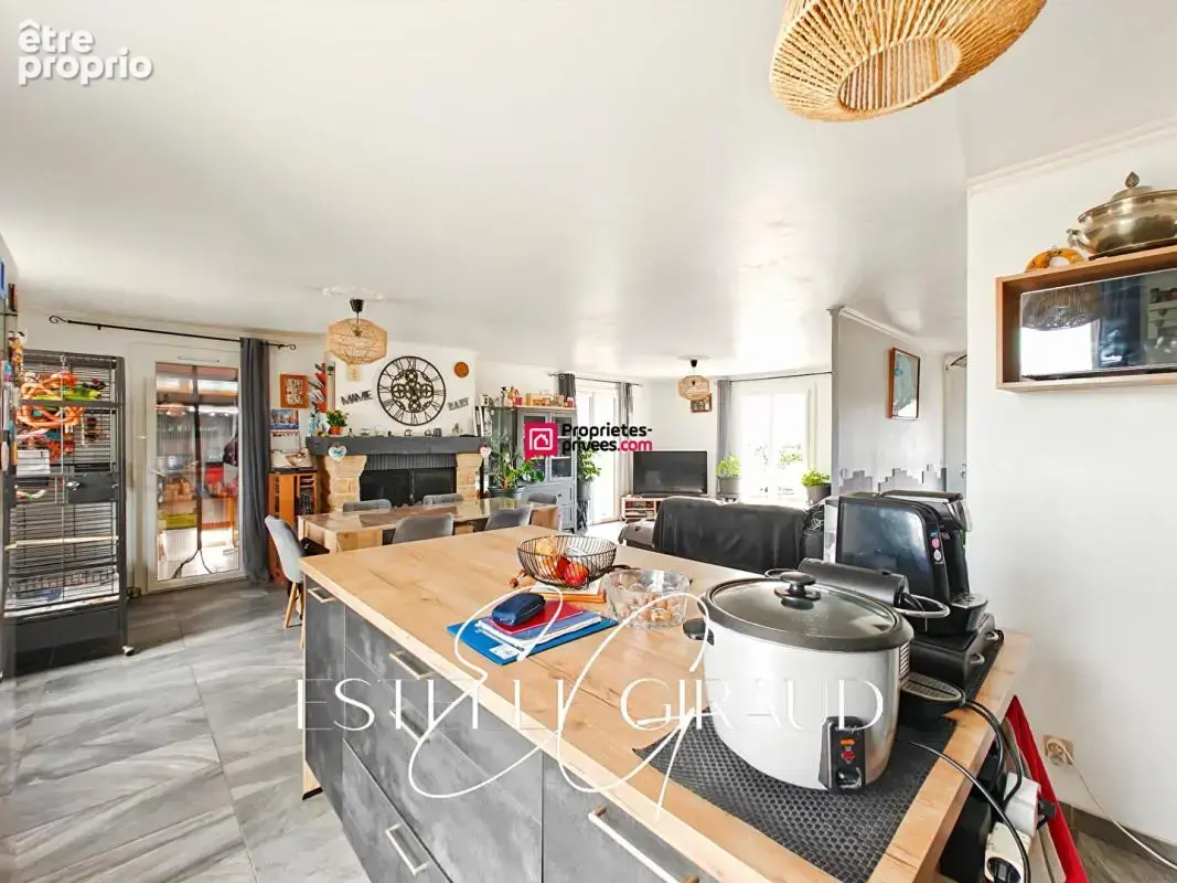 Au Somail : Villa 4 faces avec piscine, rénovée, prête à vivre - photo 4