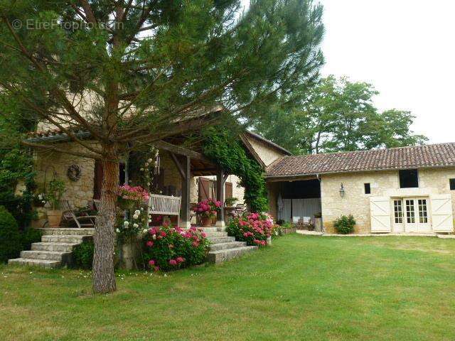 Gers - belle maison de campagne avec piscine - photo 3