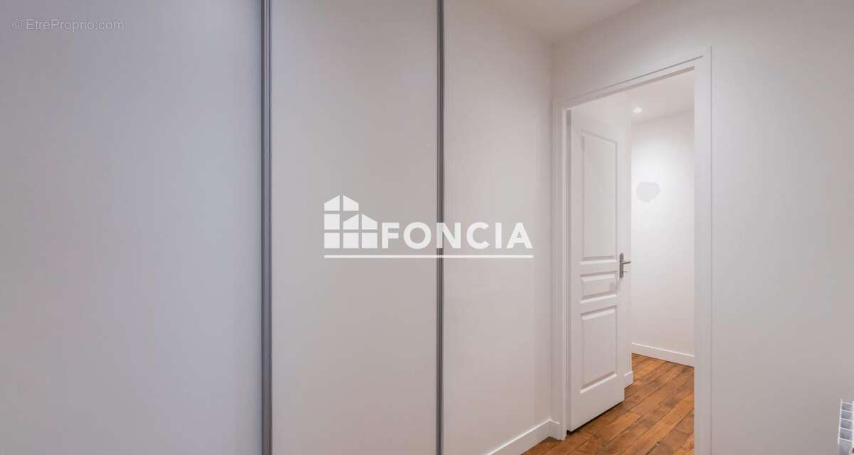 Appartement à PARIS-19E