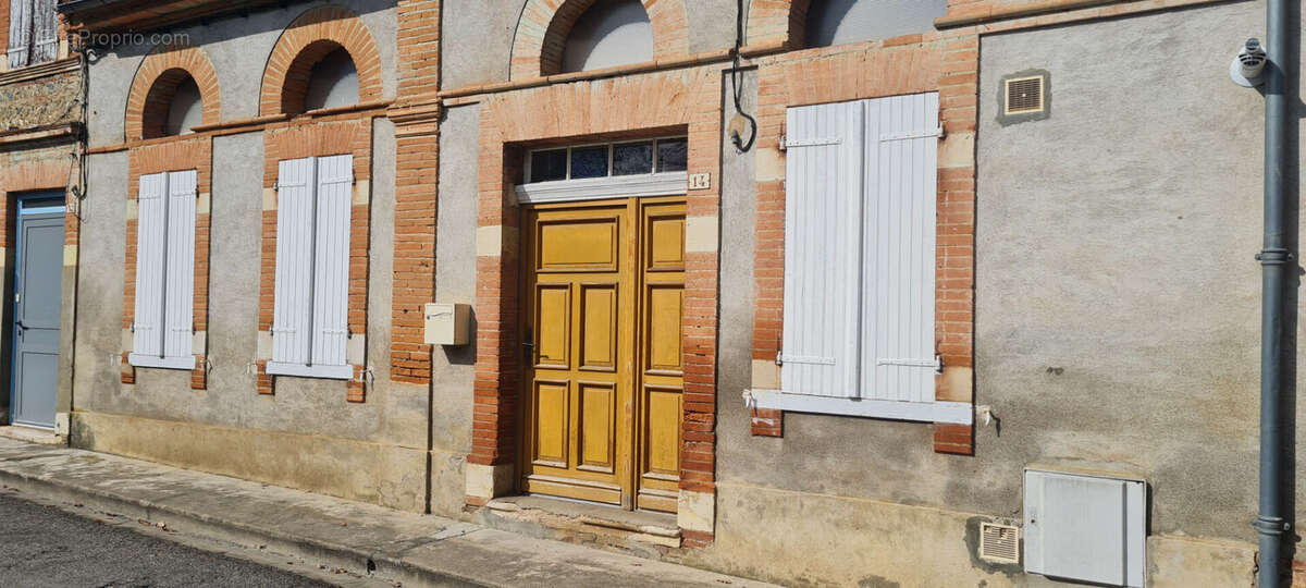 Maison à SAINT-SULPICE-SUR-LEZE