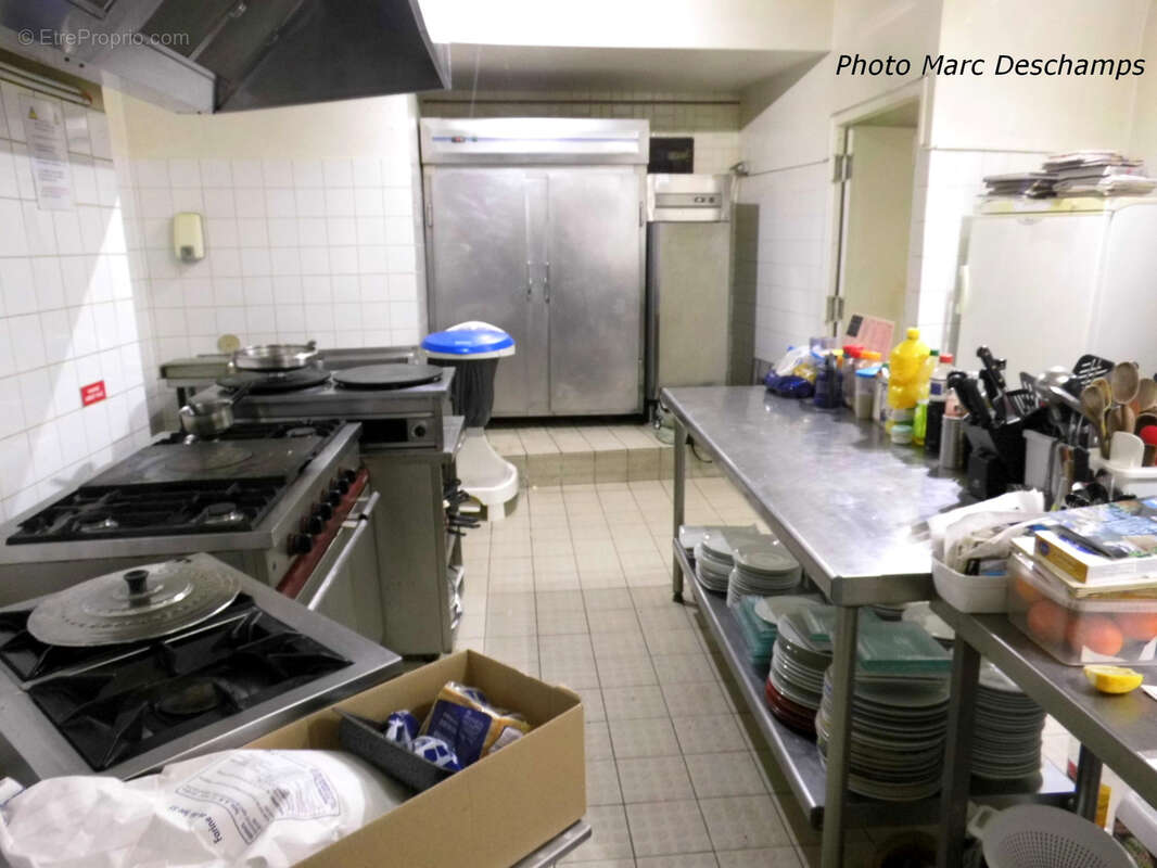 Immeuble de centre ville , hotel-bar-restaurant 13 chambres + appartement privé surface de 620m2 hab., courett - photo 11
