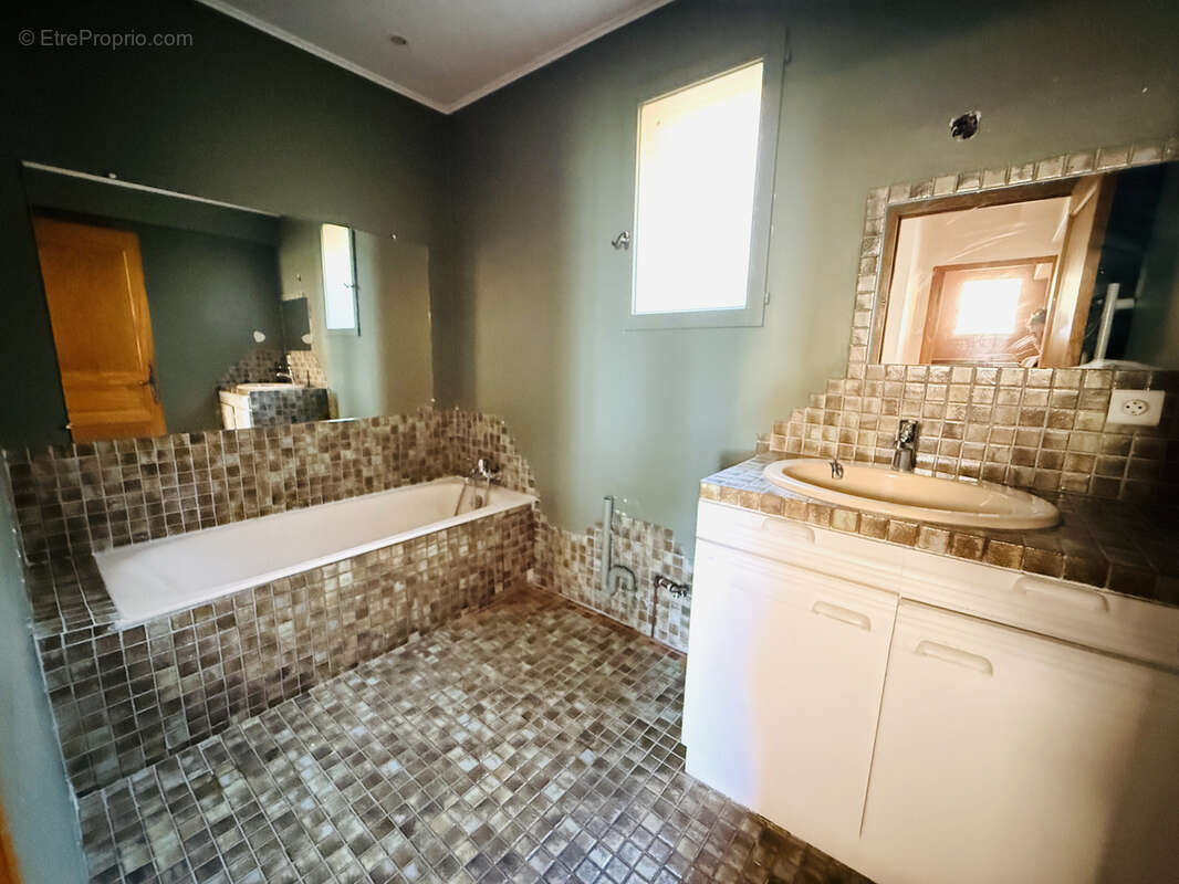 Maison individuelle 106 m2   Drap (06340) - photo 10