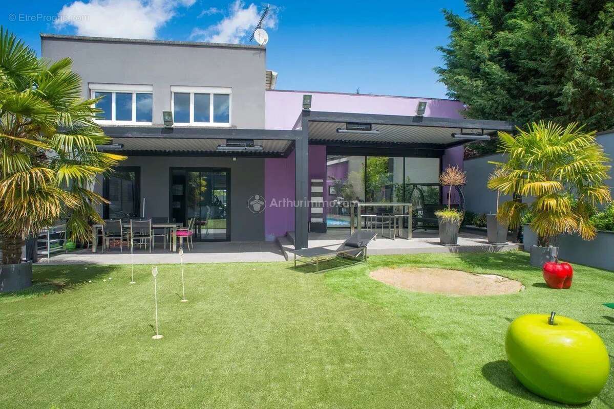 Appartement à SAINT-FARGEAU-PONTHIERRY