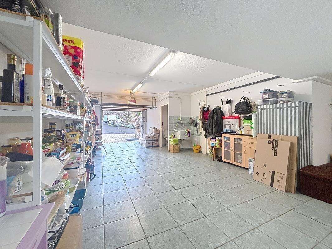 Maison à LA ROCHE-BLANCHE