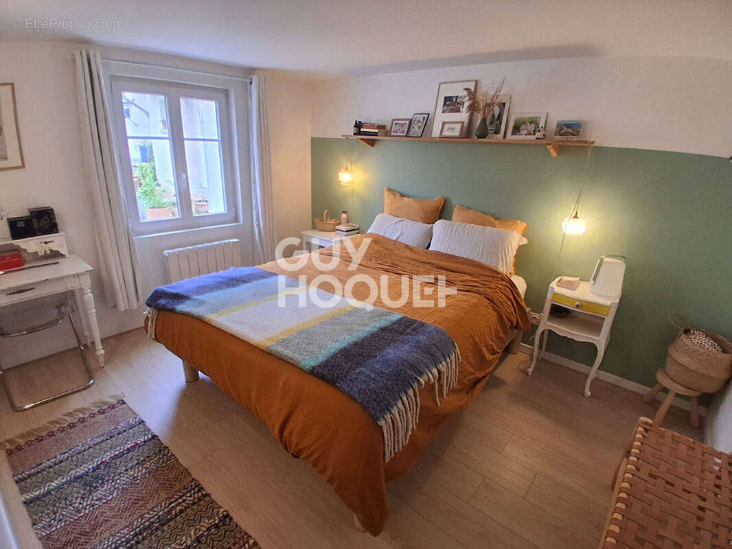 Maison à SAINT-CYR-SUR-LOIRE