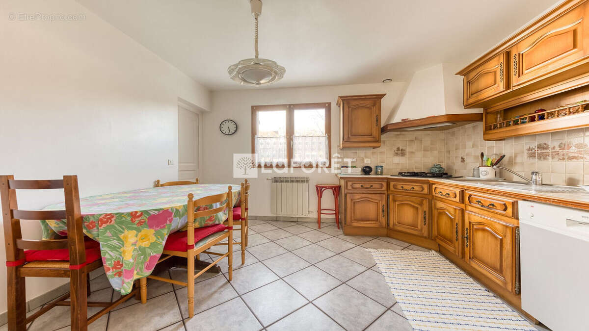 Maison à ROISSY-EN-BRIE