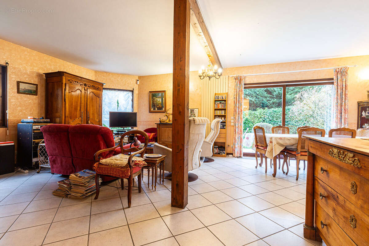 Maison à SAINT-JORIOZ