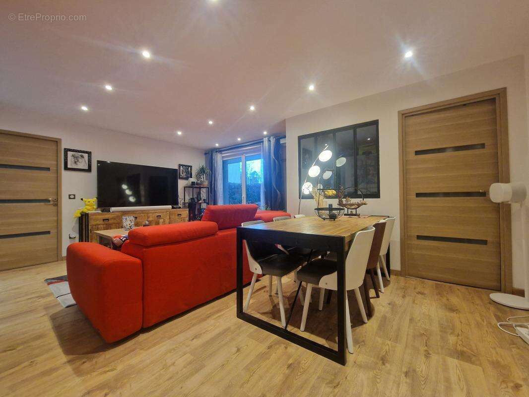 Appartement à VAIRES-SUR-MARNE