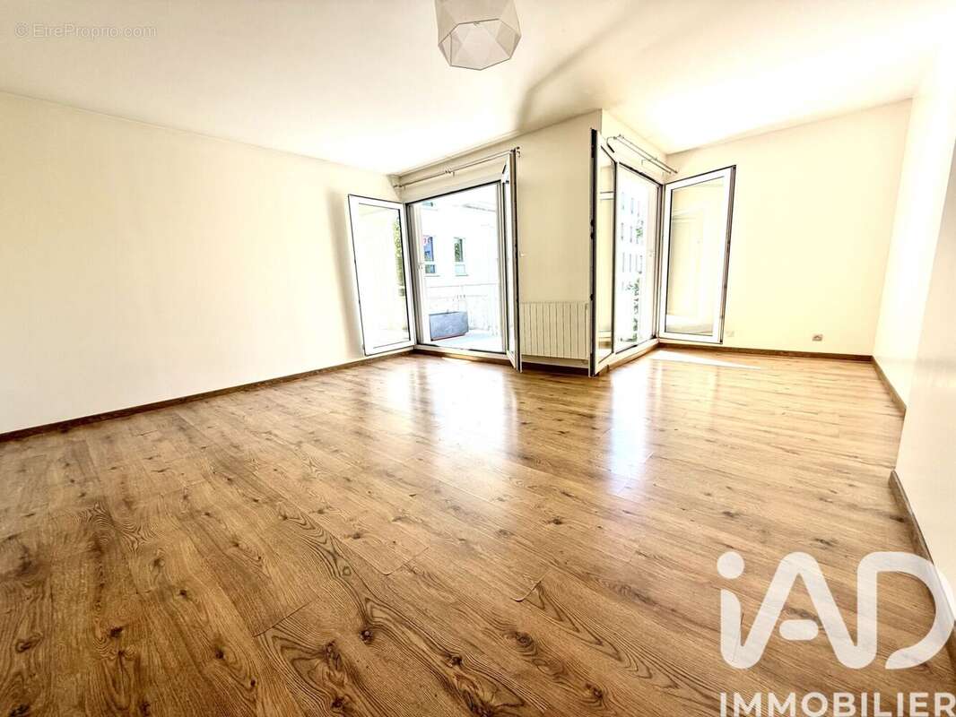 Photo 2 - Appartement à VILLEJUIF