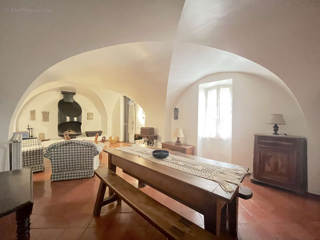 Maison à LANCON-PROVENCE