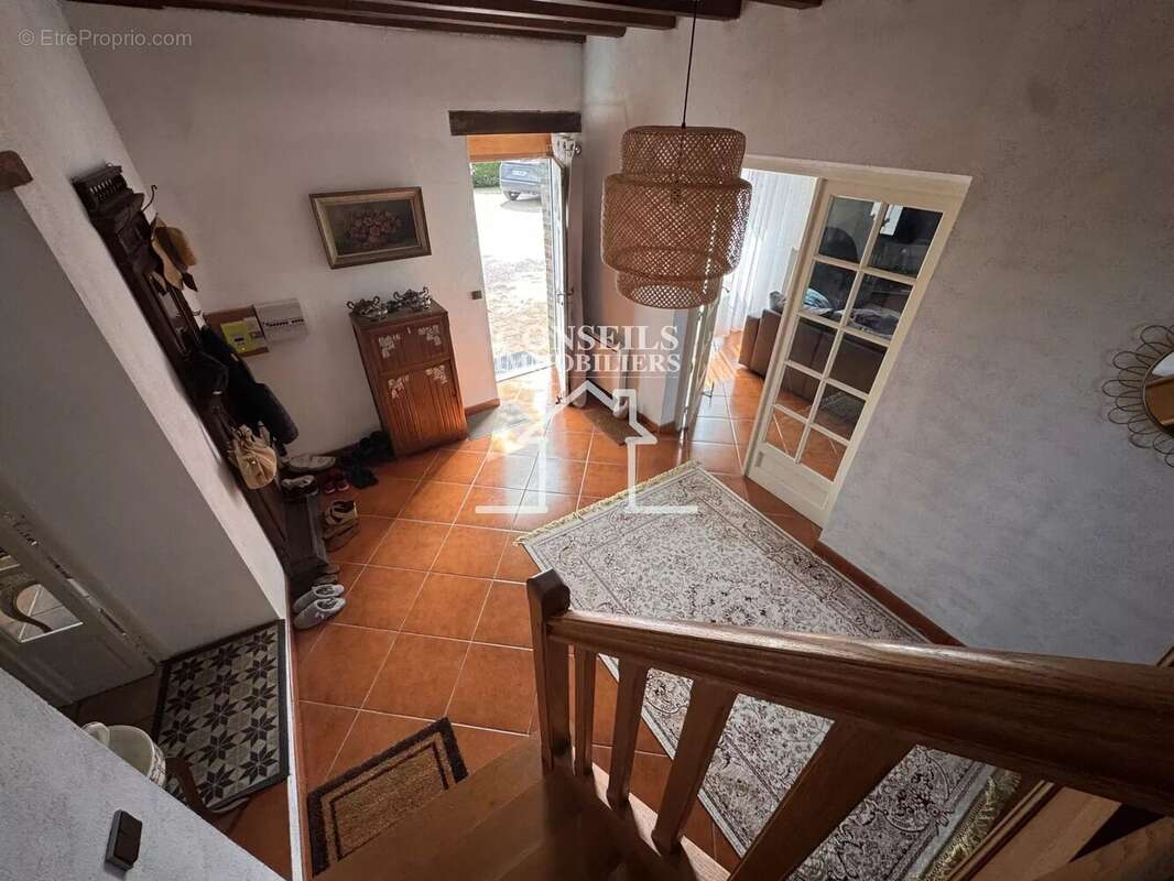 Maison à PRECY-SUR-VRIN