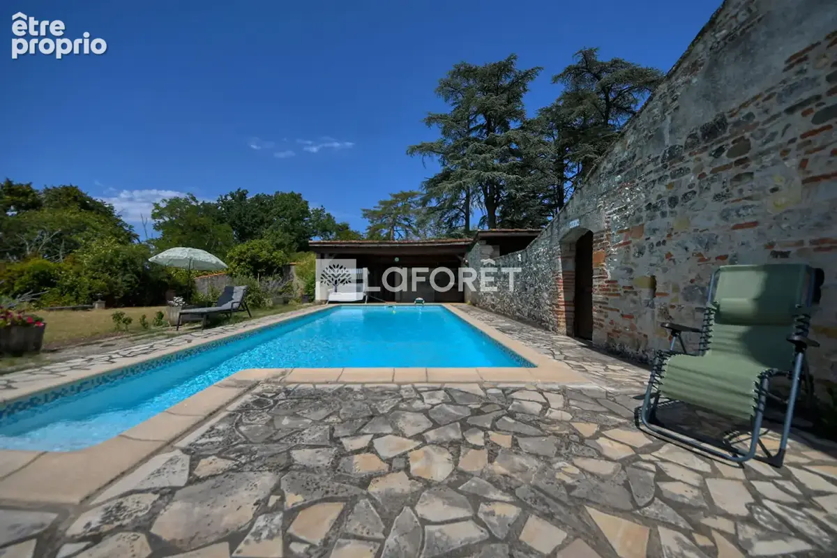 Belle propriété de caractère avec piscine et jardin paysagé à vendre 2 min de Lisle-sur-Tarn - photo 3