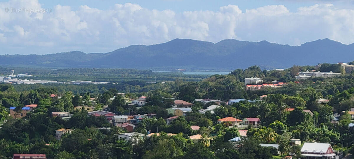 Maison à LE LAMENTIN