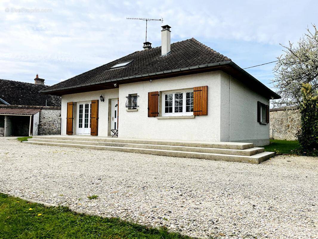 Maison à PONT-SUR-SEINE