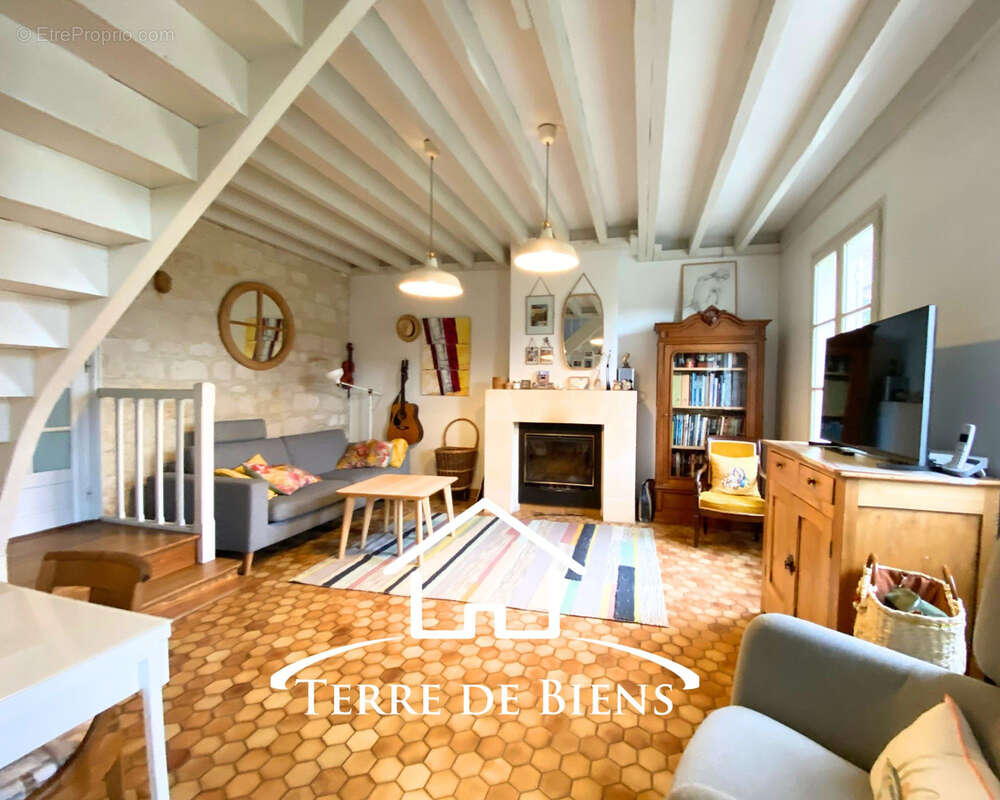 Maison à CUISY-EN-ALMONT