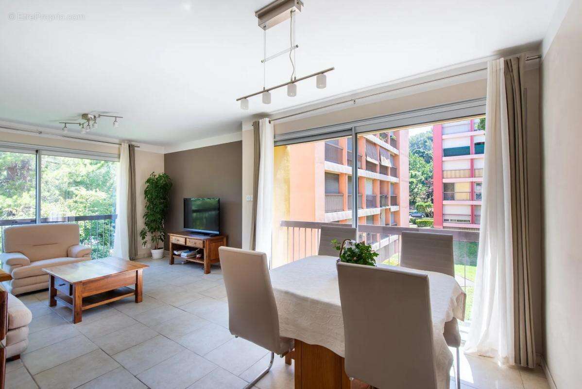 Appartement à LES PENNES-MIRABEAU