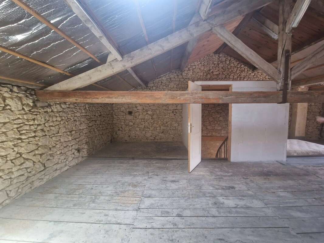 Charmante maison de village avec jardin au cœur d’une bastide dynamique - photo 4