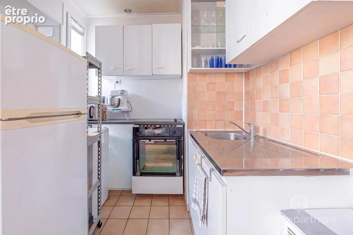 F2 29,53 m² - parquet - dernier étage - au calme - vincennes - photo 5