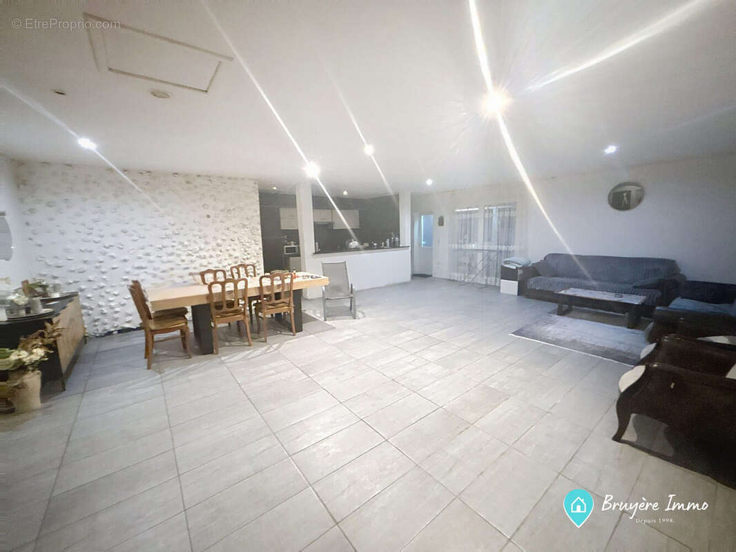 Maison 417 m² à Saint-Michel  - photo 9