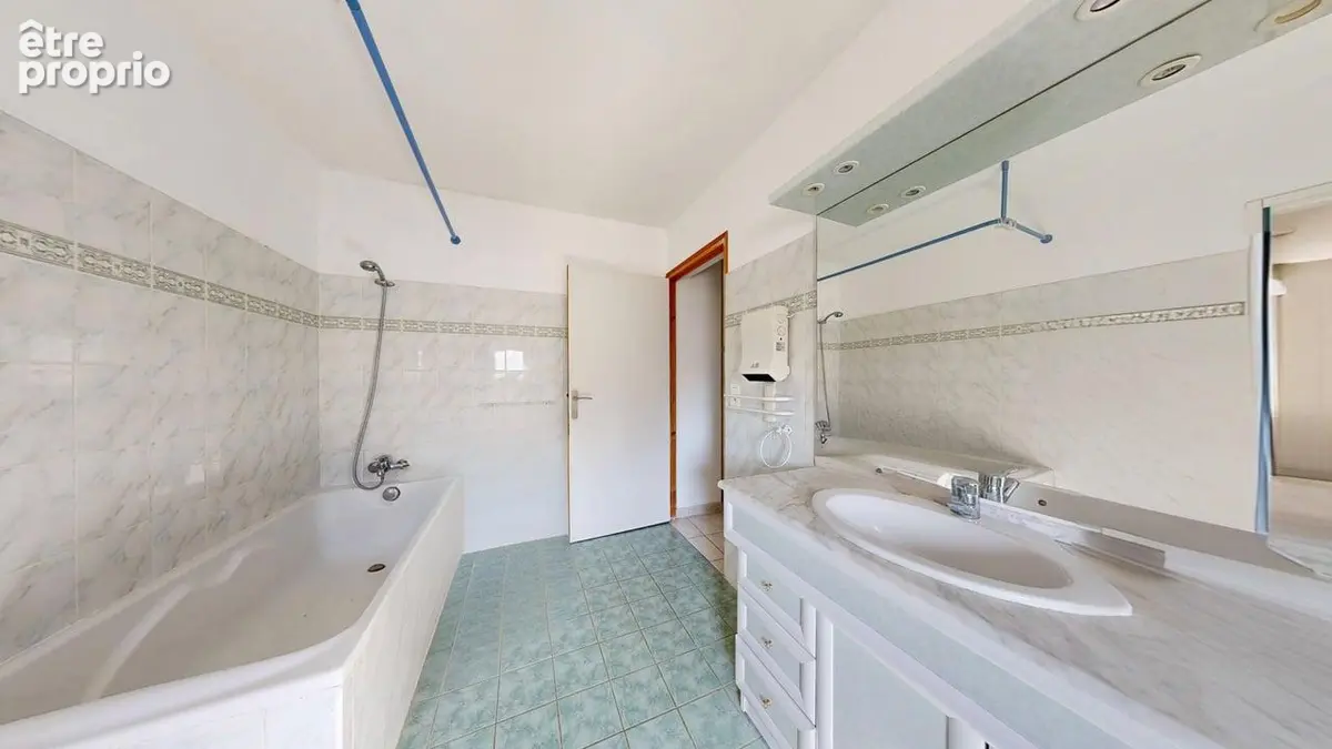 Exclusivité  Bel appartement T3 avec jardin privatif au coeur de Pernes - photo 14