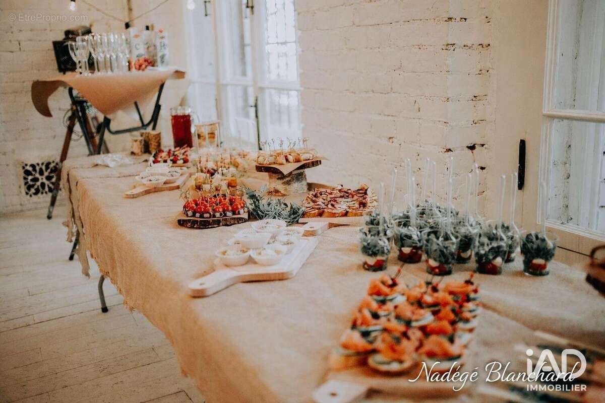 Photo 7 - Commerce à SURGERES