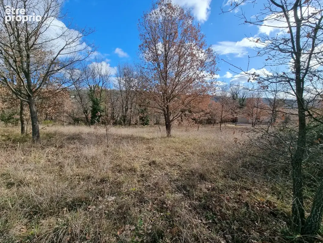 A QUINSON, parcelle de 636m2 constructible au calme - photo 2