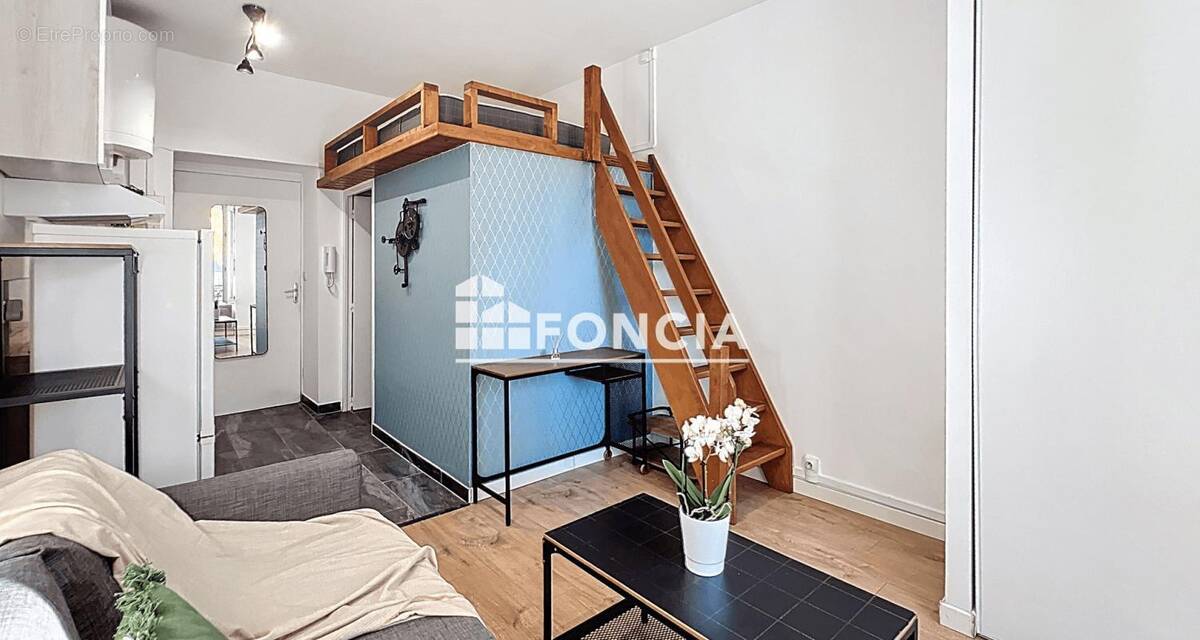Appartement à LYON-8E