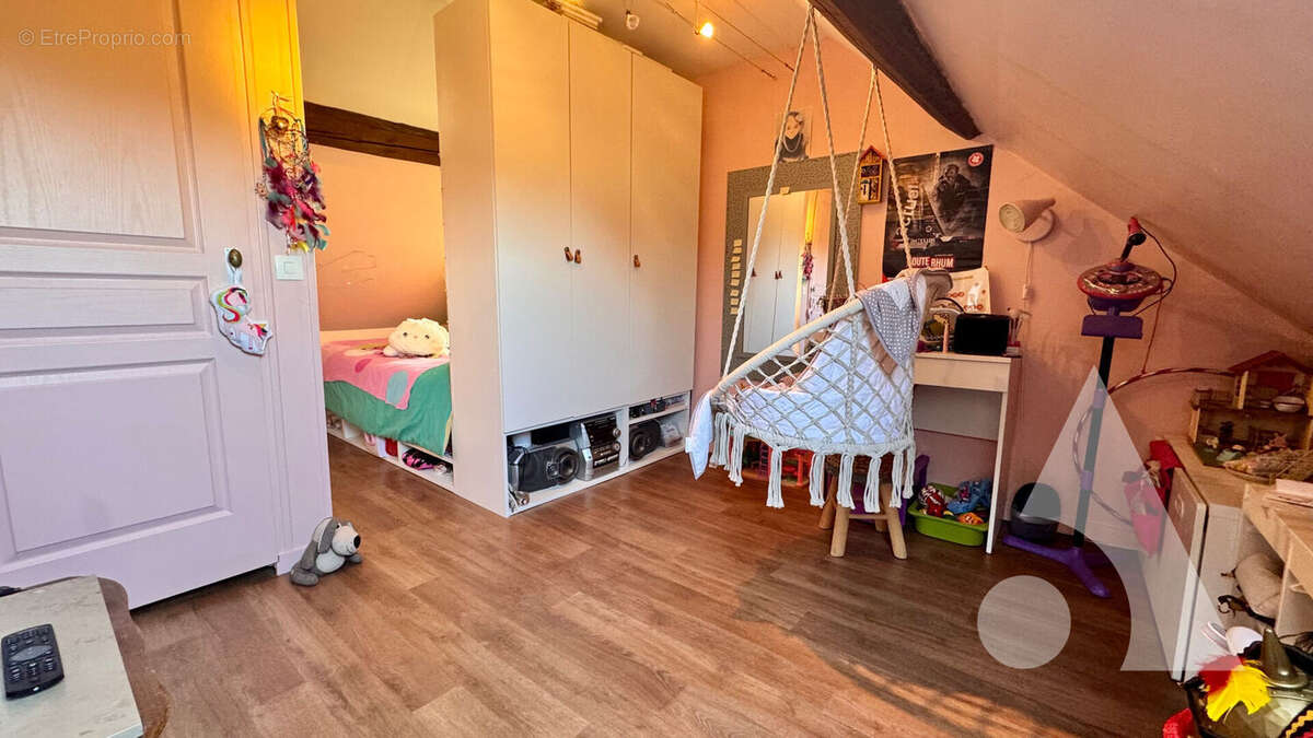 Maison à CREPY-EN-VALOIS