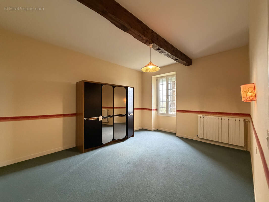 Maison à SAINT-PIERRE-DE-CLAIRAC