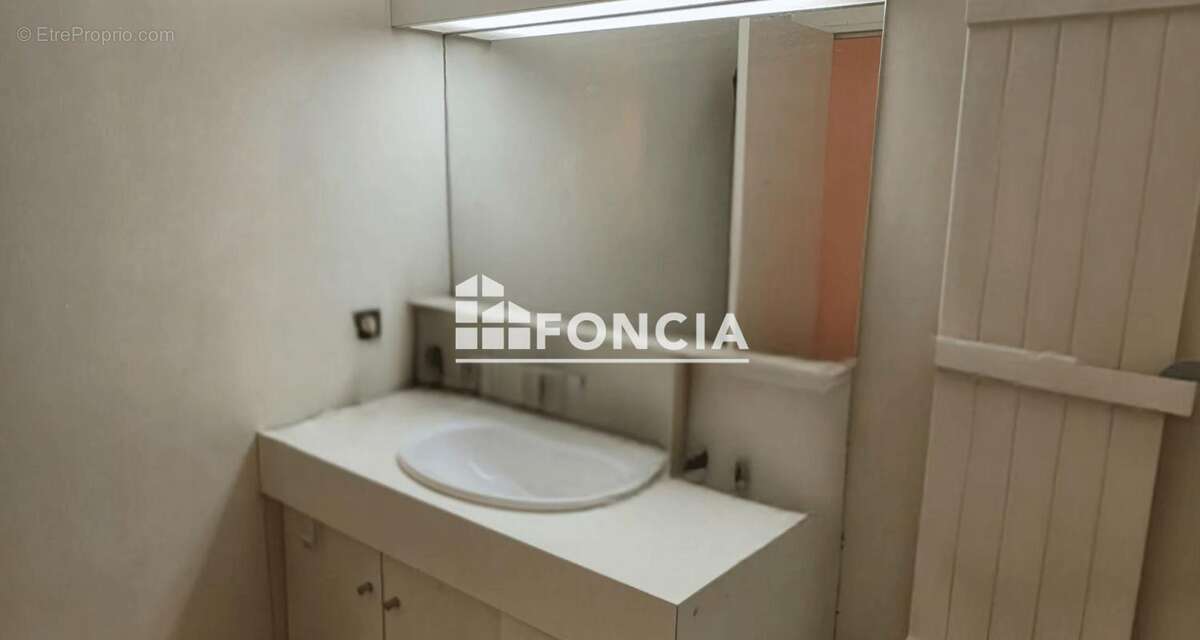 Courbevoie/ mairie – 2 pieces vendu occupe cave et parking - idéal investisseur locatif ! - photo 9