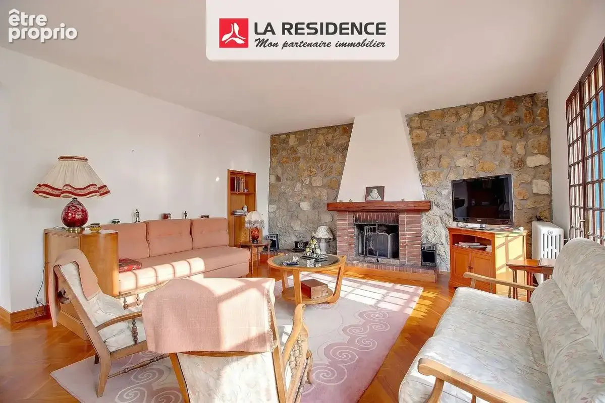 Maison 8 pièces 256 m² à vendre à Orgeval (78630) - photo 2