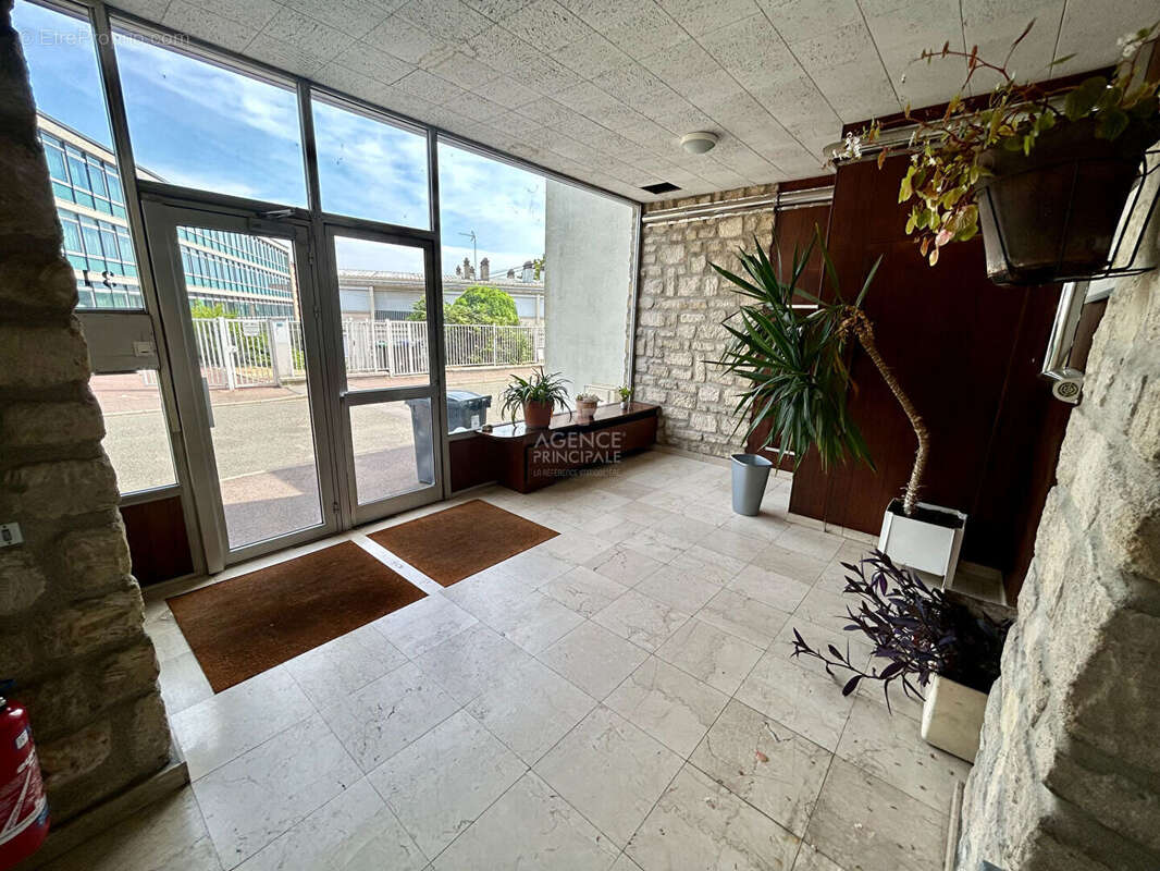Appartement 2 pieces vendu loue - photo 5