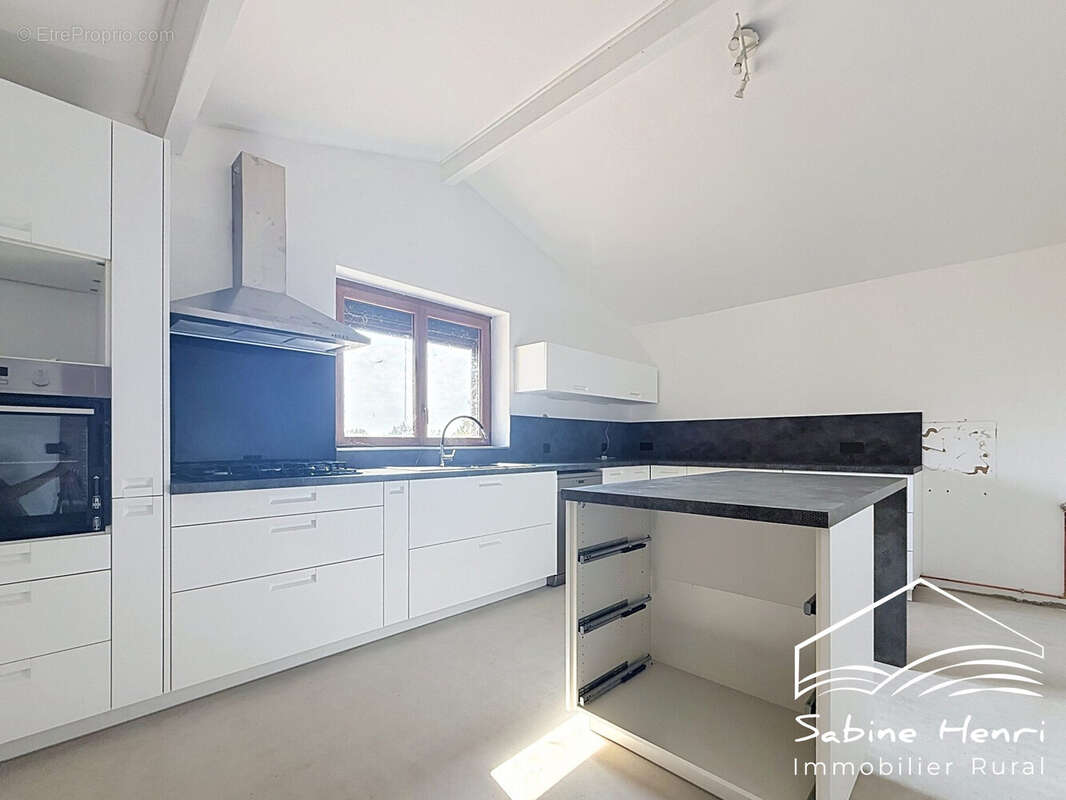 Maison 245 m² à Mirandol-Bourgnounac  - photo 8