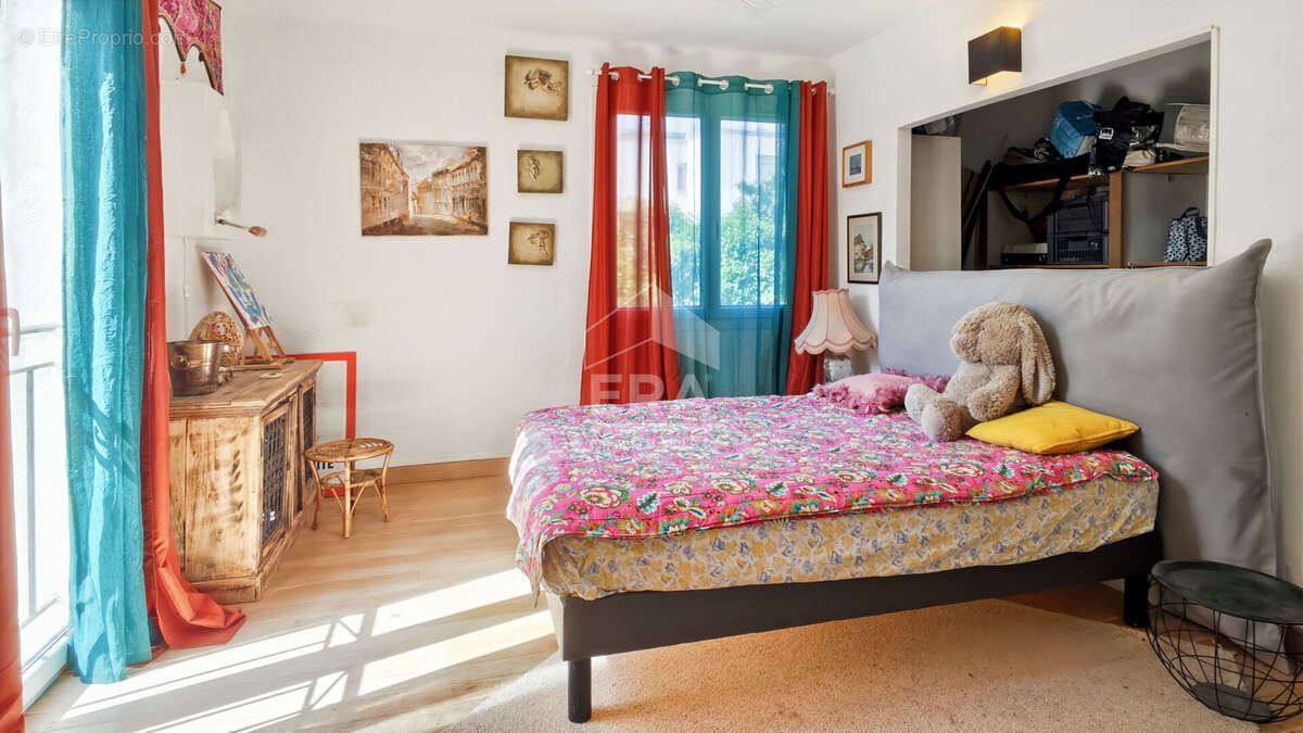 Maison à ROGNONAS