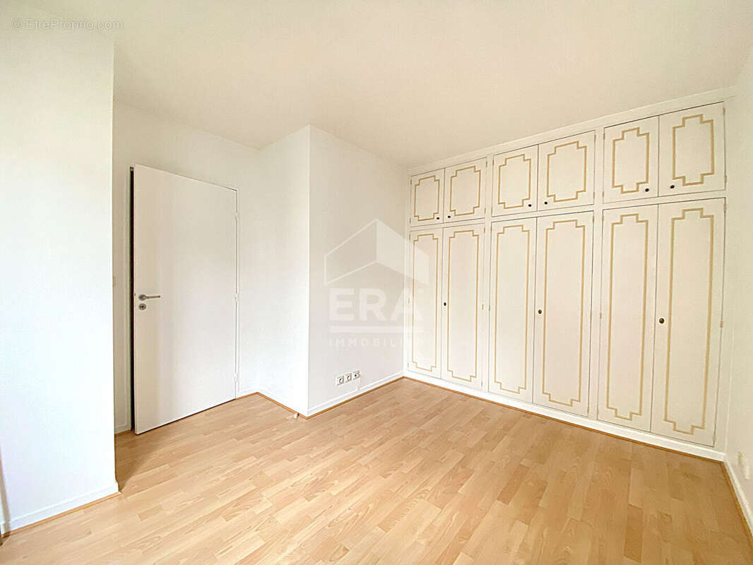 Appartement à LEVALLOIS-PERRET