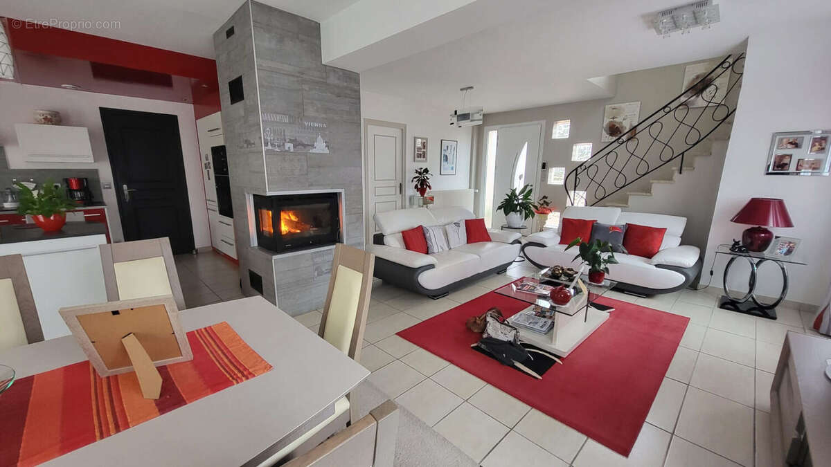 Maison à BELLERIVE-SUR-ALLIER