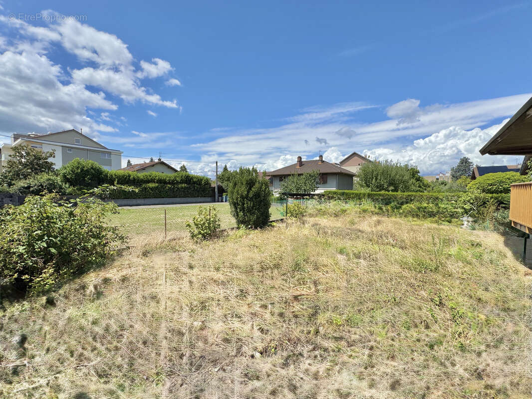 Maison à VILLE-LA-GRAND