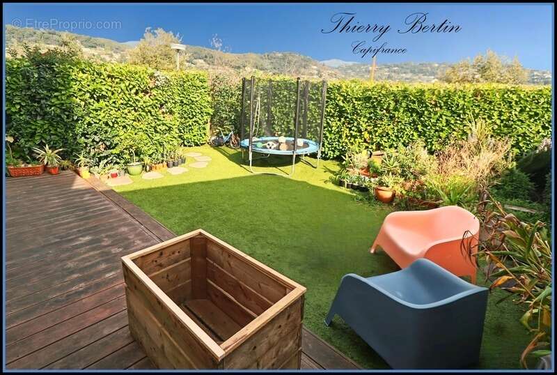 Appartement à LA COLLE-SUR-LOUP