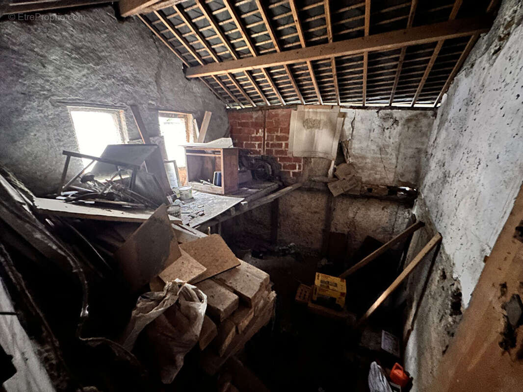 Maison à IVOY-LE-PRE