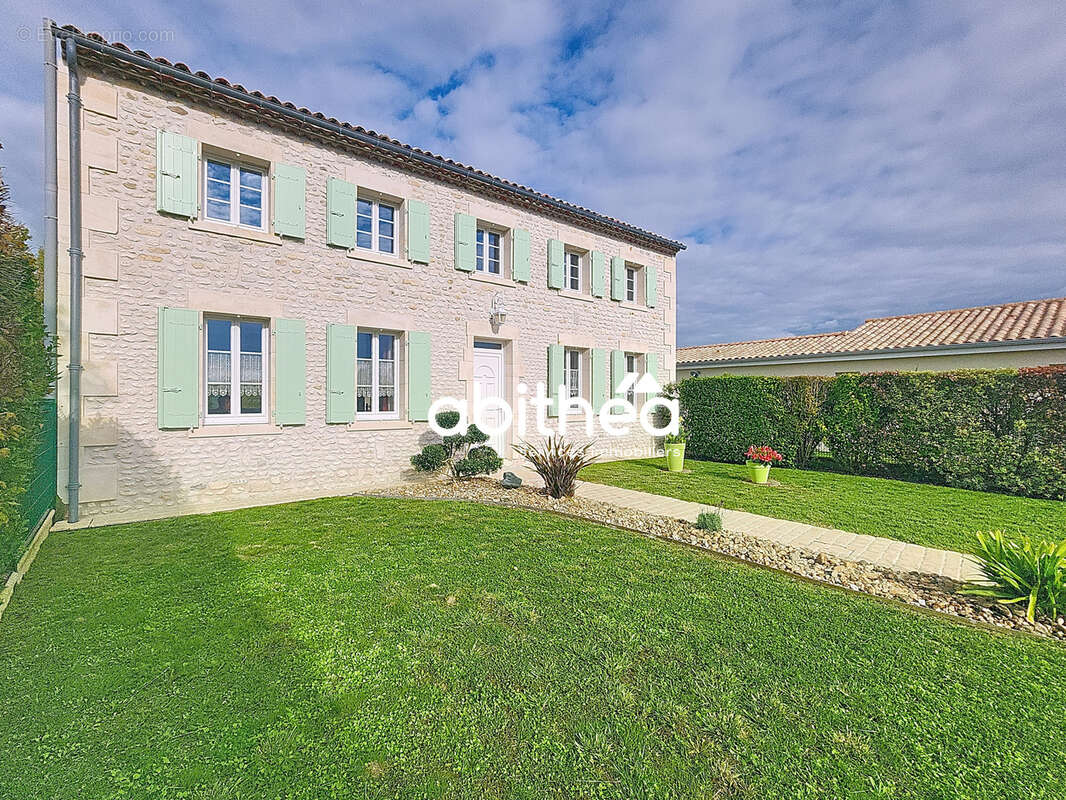 Maison à MESCHERS-SUR-GIRONDE