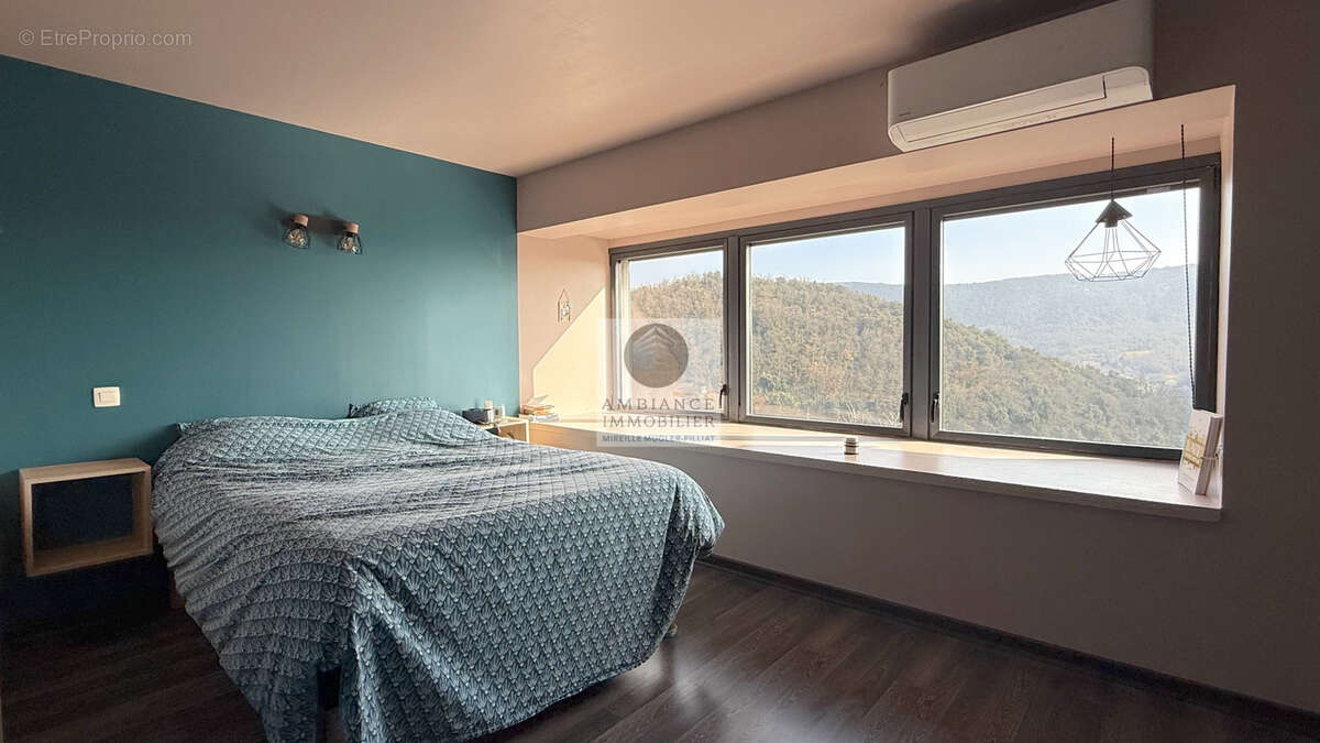 Maison à SAINT-PERAY