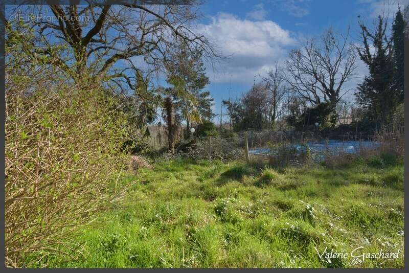 Maison à SAINT-SEURIN-SUR-L&#039;ISLE