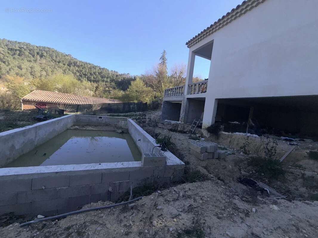 Maison à TOURRETTE-LEVENS