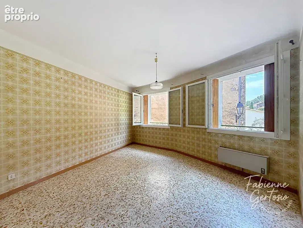 Solliès-Toucas ! maison de village de 85m2 - photo 5