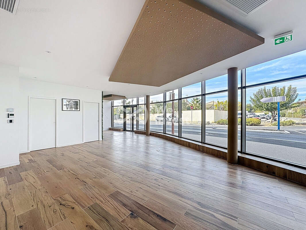 Commerce à BAILLARGUES