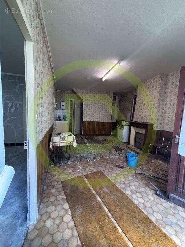 Maison à CHENERAILLES